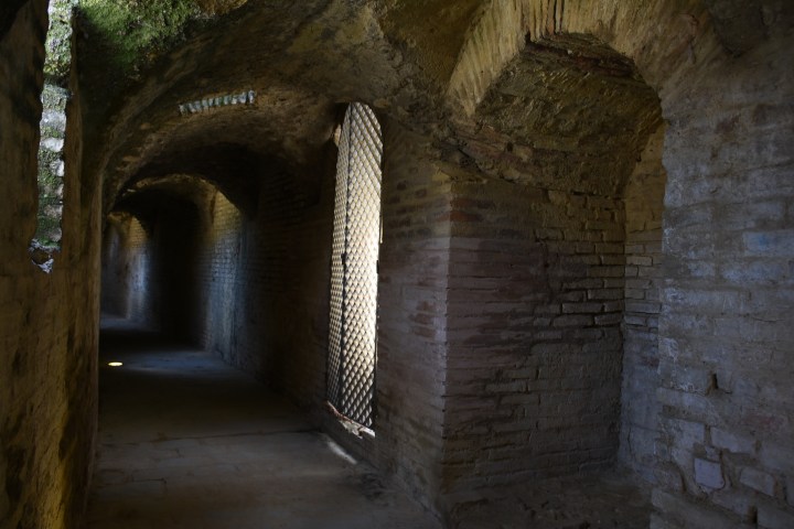 Túneles en Itálica
