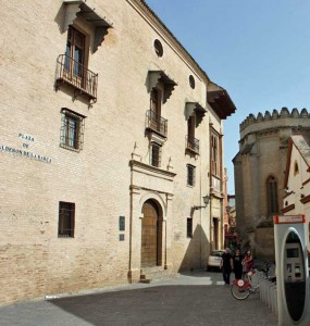 Fachada Palacio Algaba